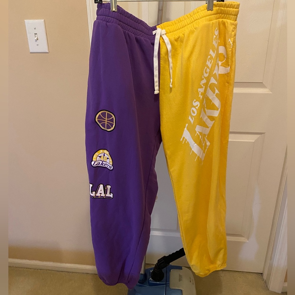 NBA Men's Yellow and Purple Lakers Sweatpants